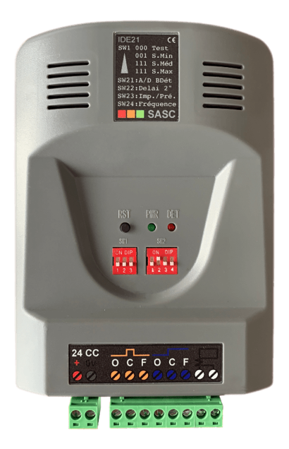 Détecteur de masse magnétique